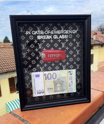 Quadro cornice nera in - nera, “in